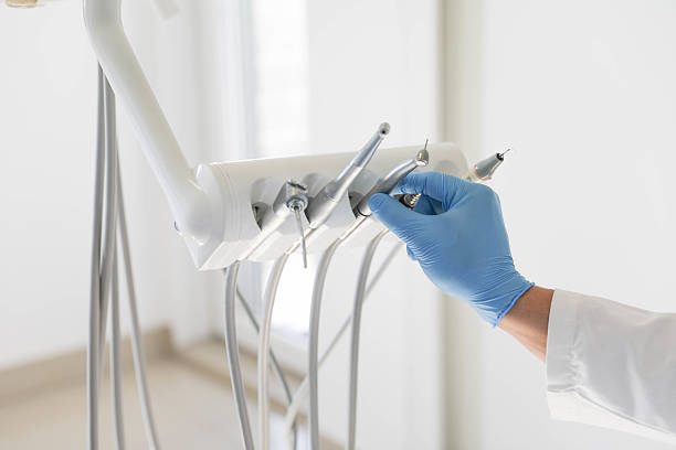 24/7 Emergency Teeth Whitening experts in Clare, MI